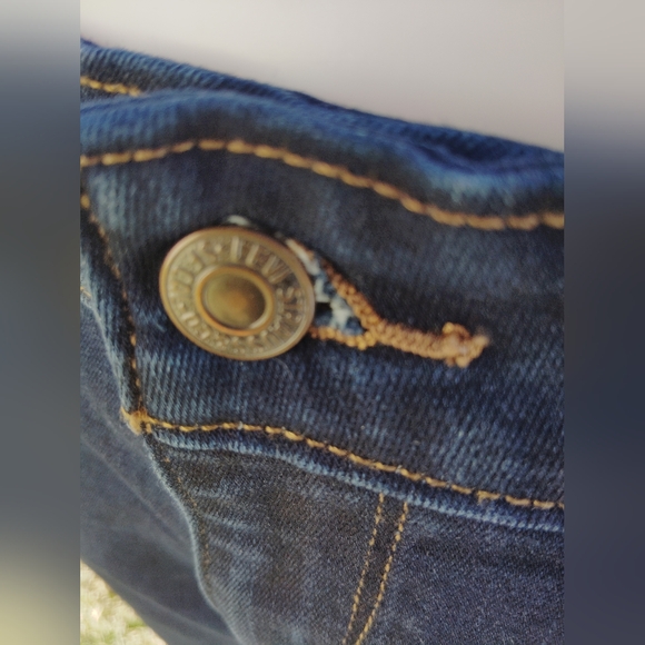 Mid Rise Skinny Jeans - Picture 7 of 7